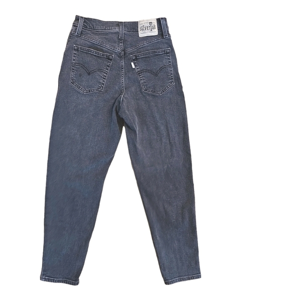 Levi’s Silver Tab Faded Black MOM JEAN High-Waist Relaxed Fit Tappered Leg 27X27 - Picture 4 of 13